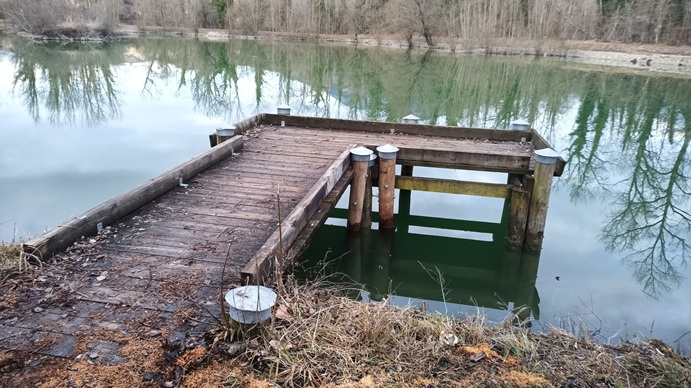 ponton pêche plan d'eau Sauget