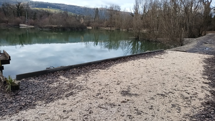 Poste de pêche PMR de 8ml au plan d'eau du Sauget