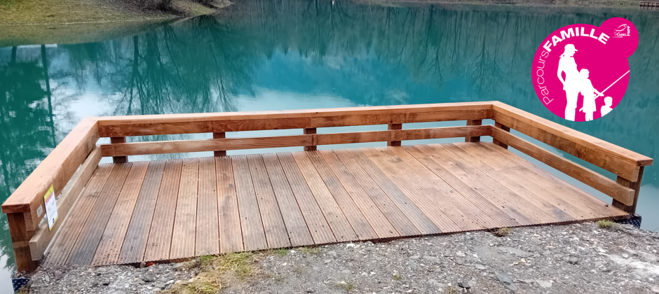 ponton pêche plan d'eau Marcôt